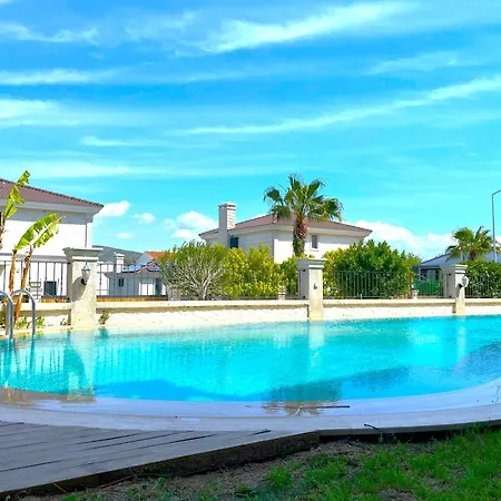 Flex Alacati ヴィラ *